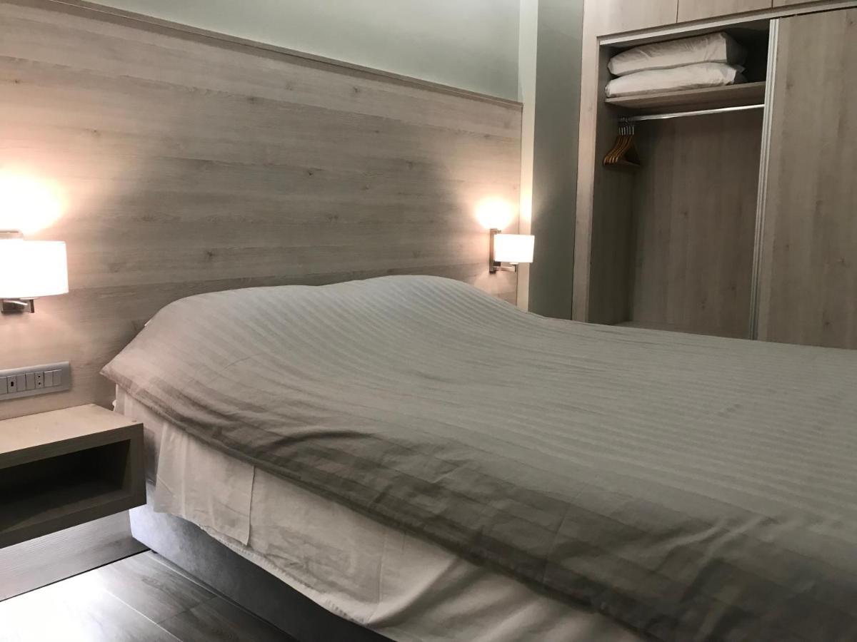 Plaza Hotel 나프팍토스 외부 사진