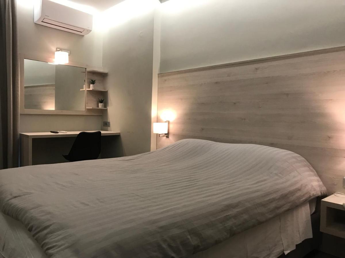 Plaza Hotel 나프팍토스 외부 사진